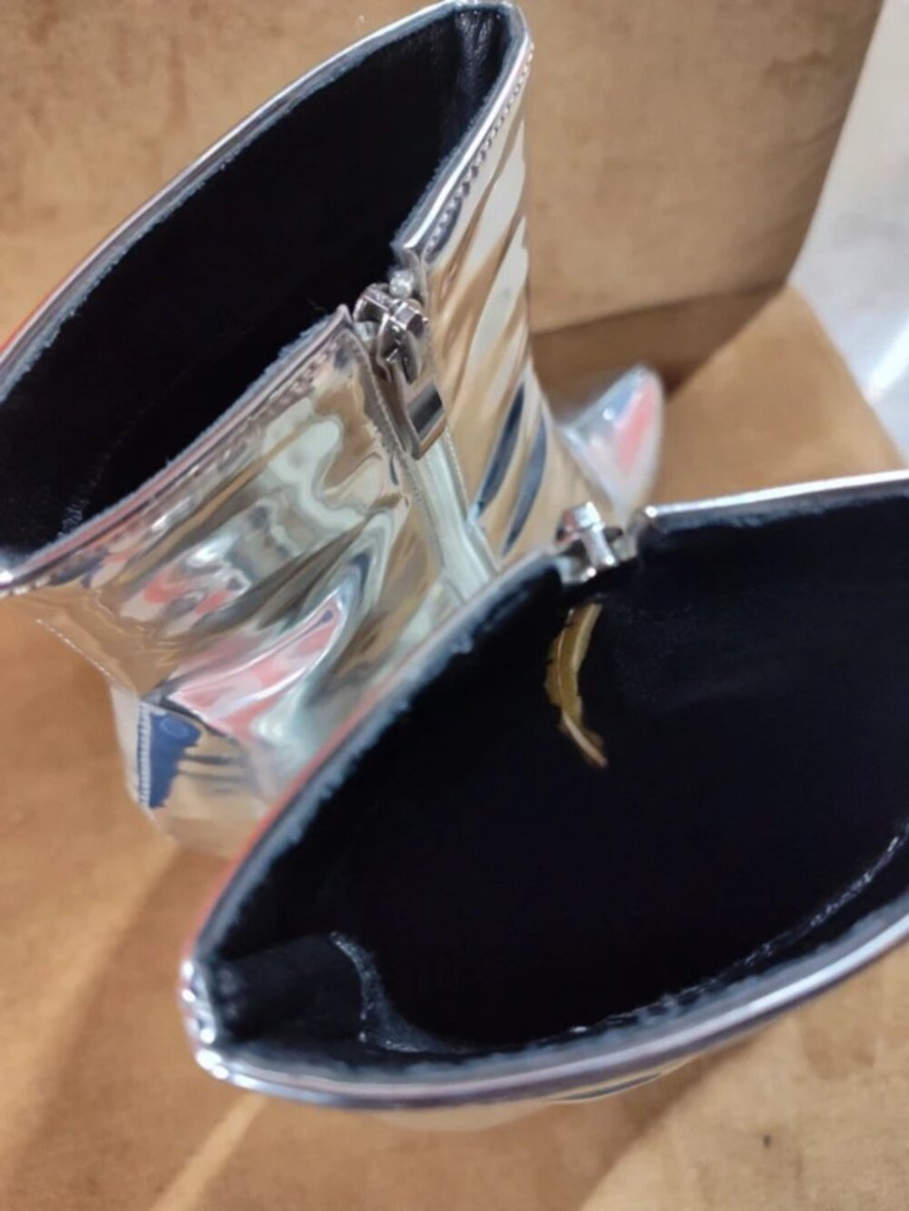 Disco Boot - Picture 3 of 4